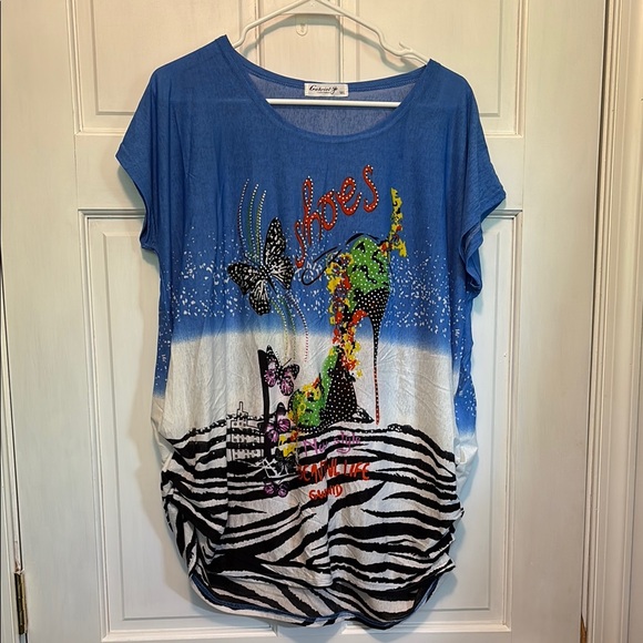 Entro Blue and White Short Sleeve Tee with Tropical Design - Picture 1 of 9